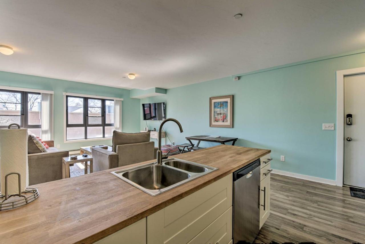 Downtown Saugatuck Condo, Near Oval Beach! Extérieur photo