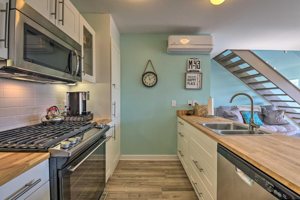 Downtown Saugatuck Condo, Near Oval Beach! Extérieur photo