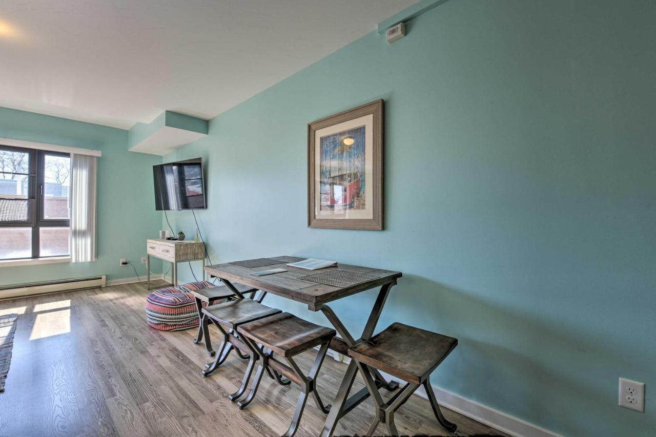 Downtown Saugatuck Condo, Near Oval Beach! Extérieur photo